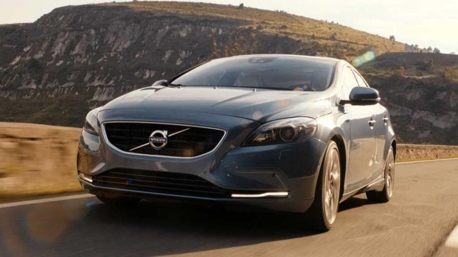  Volvo V40 2012 года  (фото 108 из 183)